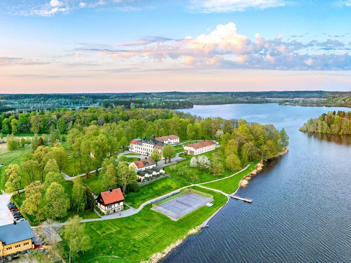 Soedertuna Slott Gnesta Exterior foto